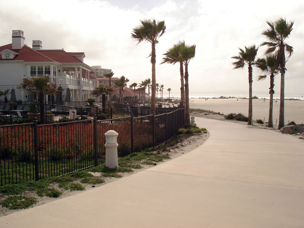 martine_coronado beach