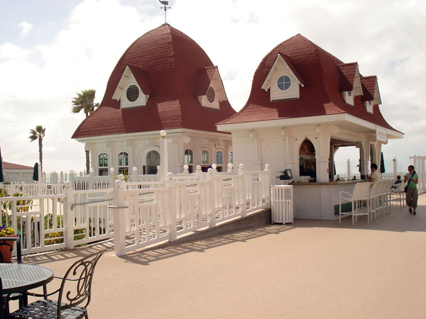 martine_hotel del coronado x cabana