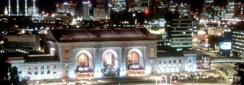 Union Station, the nation’s second largest train station, reopened in 1999 after a $253 million renovation. It features a science center, theaters, shops and dining.